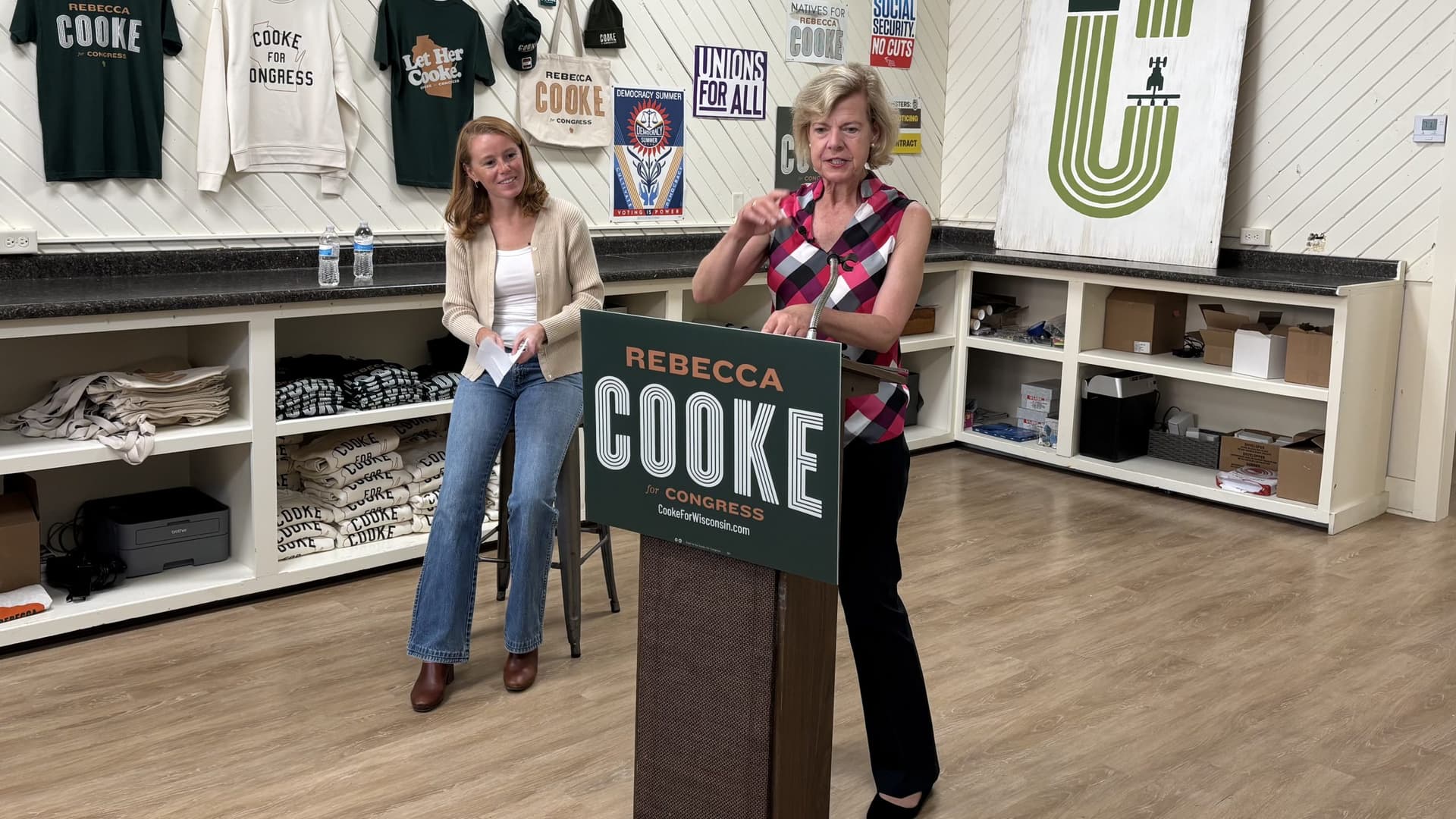 Senator Baldwin Campaigns with Rebecca Cooke in Eau Claire