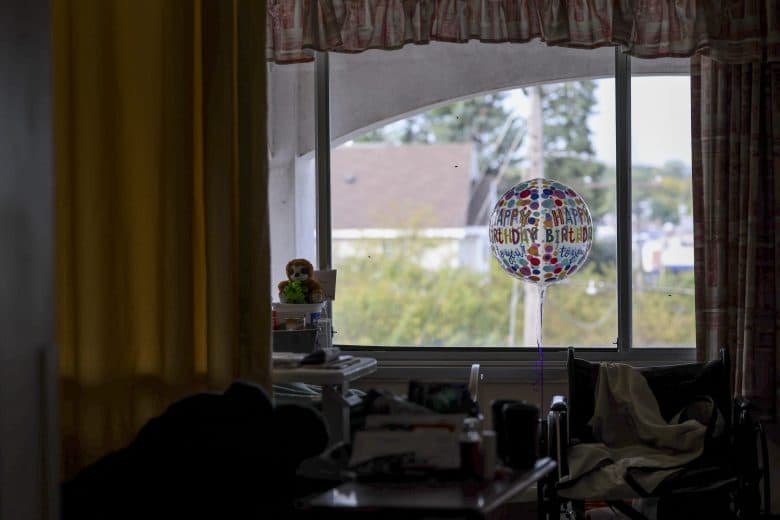 Feds OK use of federal funds for Minnesota nursing home workers