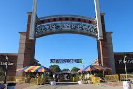 Wisconsin State Fair previews final-week discounts, parade, concerts, and daily themes